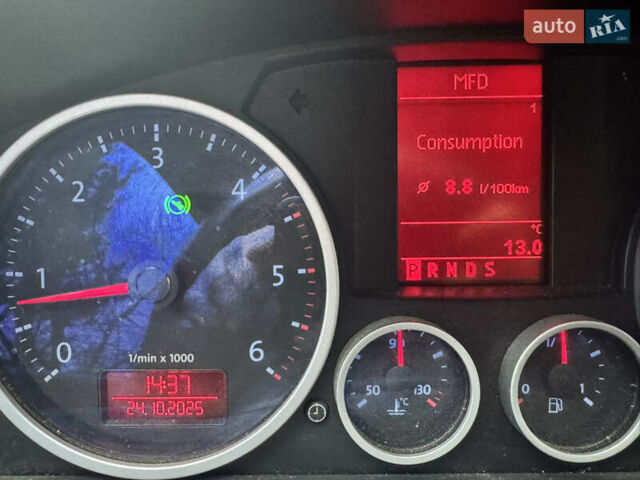 Фольксваген Туарег 2007 в Киеве на Automoto.ua Серый Фольксваген Туарег, объемом двигателя 3 л и пробегом 415 тыс. км за 9500 $, фото 12 на Automoto.ua