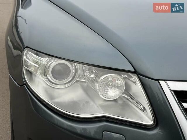 Серый Фольксваген Туарег, объемом двигателя 2.5 л и пробегом 138 тыс. км за 8999 $, фото 19 на Automoto.ua