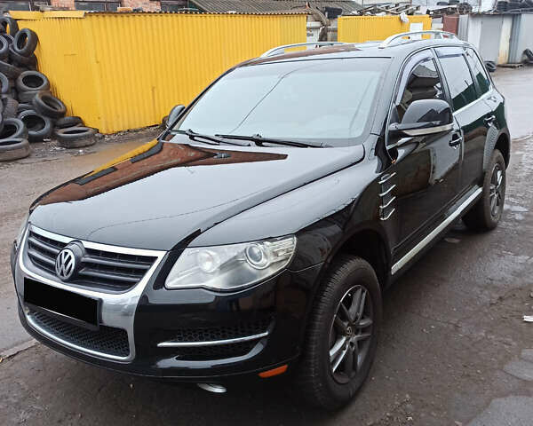 Серый Фольксваген Туарег, объемом двигателя 3.6 л и пробегом 290 тыс. км за 12000 $, фото 14 на Automoto.ua