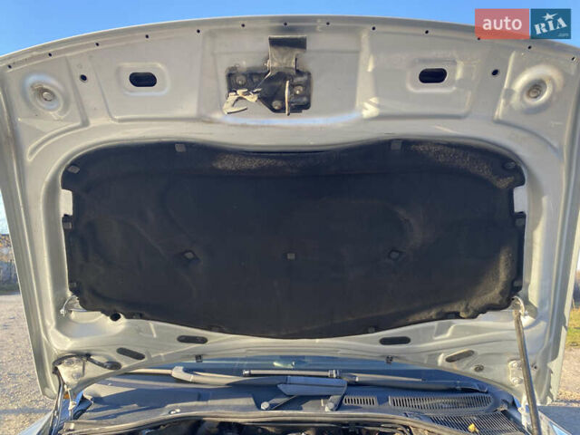 Фольксваген Туарег 2007 у Збараже на Automoto.ua Сірий Фольксваген Туарег, об'ємом двигуна 3 л та пробігом 227 тис. км за 10000 $, фото 25 на Automoto.ua