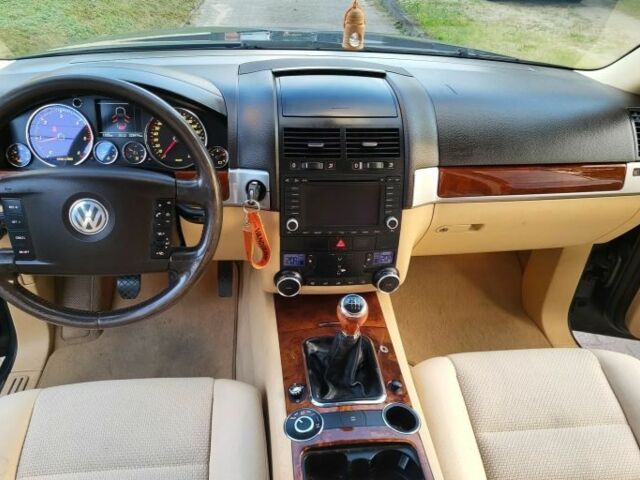 Сірий Фольксваген Туарег, об'ємом двигуна 0 л та пробігом 245 тис. км за 3000 $, фото 11 на Automoto.ua