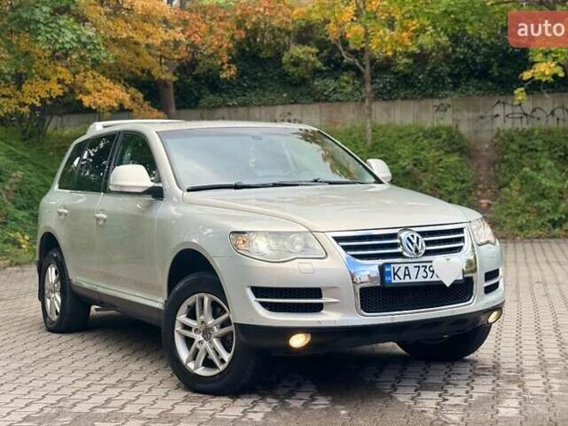 Фольксваген Туарег 2007 в Киеве на Automoto.ua Серый Фольксваген Туарег, объемом двигателя 2.46 л и пробегом 290 тыс. км за 9750 $, фото 8 на Automoto.ua