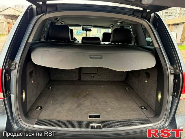 Серый Фольксваген Туарег, объемом двигателя 2.5 л и пробегом 248 тыс. км за 4300 $, фото 8 на Automoto.ua