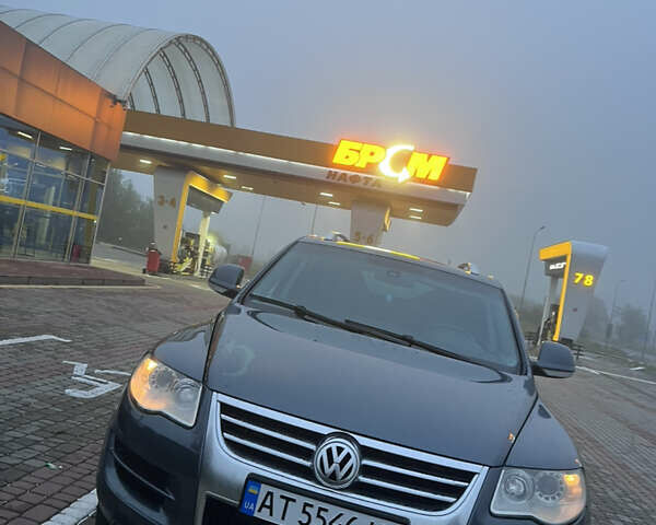 Фольксваген Туарег 2007 у Івано-Франківську на Automoto.ua Сірий Фольксваген Туарег, об'ємом двигуна 3 л та пробігом 235 тис. км за 12650 $, фото 6 на Automoto.ua