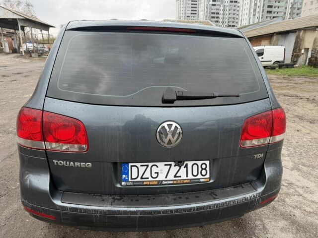 Серый Фольксваген Туарег, объемом двигателя 2.5 л и пробегом 248 тыс. км за 4300 $, фото 5 на Automoto.ua