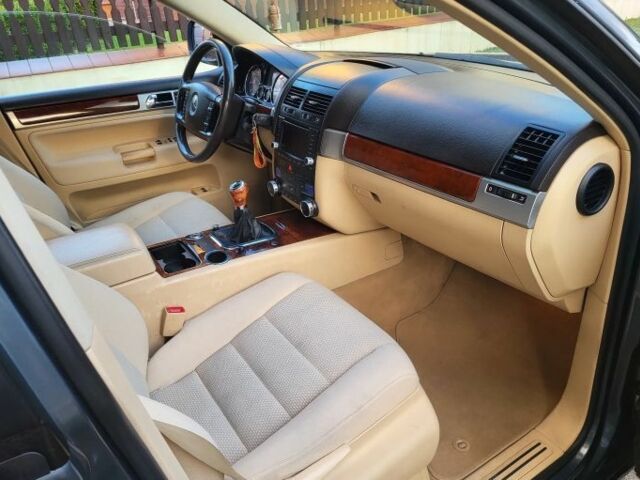 Сірий Фольксваген Туарег, об'ємом двигуна 0 л та пробігом 245 тис. км за 3000 $, фото 7 на Automoto.ua