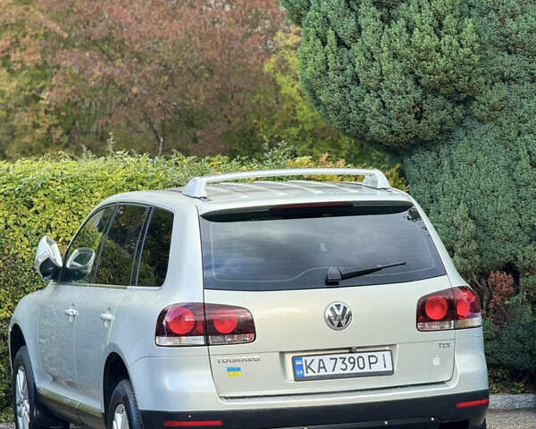 Фольксваген Туарег 2007 в Киеве на Automoto.ua Серый Фольксваген Туарег, объемом двигателя 2.46 л и пробегом 290 тыс. км за 9750 $, фото 7 на Automoto.ua