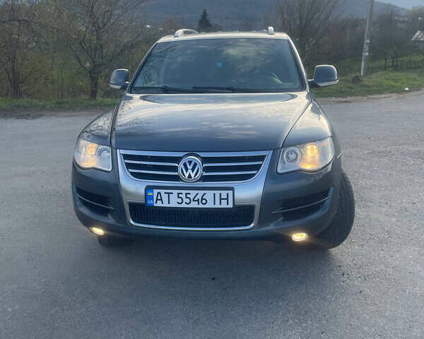 Фольксваген Туарег 2007 у Івано-Франківську на Automoto.ua Сірий Фольксваген Туарег, об'ємом двигуна 3 л та пробігом 235 тис. км за 12650 $, фото 11 на Automoto.ua