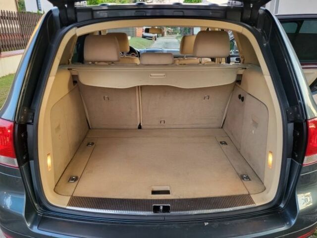 Сірий Фольксваген Туарег, об'ємом двигуна 0 л та пробігом 245 тис. км за 3000 $, фото 10 на Automoto.ua