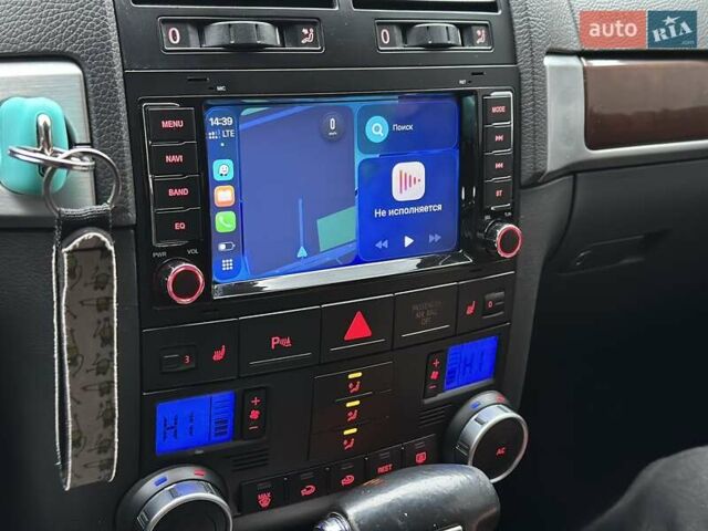 Серый Фольксваген Туарег, объемом двигателя 2.5 л и пробегом 138 тыс. км за 8999 $, фото 59 на Automoto.ua