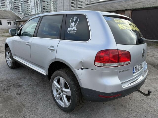 Серый Фольксваген Туарег, объемом двигателя 3 л и пробегом 289 тыс. км за 4000 $, фото 5 на Automoto.ua