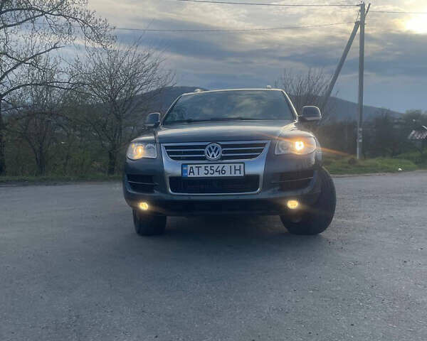 Фольксваген Туарег 2007 у Івано-Франківську на Automoto.ua Сірий Фольксваген Туарег, об'ємом двигуна 3 л та пробігом 235 тис. км за 12650 $, фото 12 на Automoto.ua