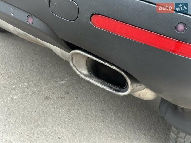 Серый Фольксваген Туарег, объемом двигателя 2.5 л и пробегом 138 тыс. км за 8999 $, фото 10 на Automoto.ua