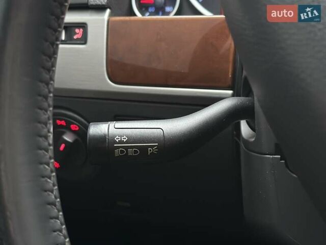 Серый Фольксваген Туарег, объемом двигателя 2.5 л и пробегом 138 тыс. км за 8999 $, фото 64 на Automoto.ua