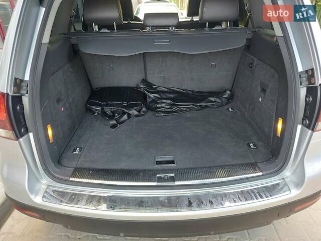 Серый Фольксваген Туарег, объемом двигателя 3.6 л и пробегом 224 тыс. км за 11300 $, фото 8 на Automoto.ua