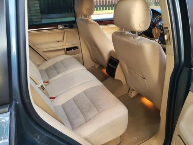 Сірий Фольксваген Туарег, об'ємом двигуна 0 л та пробігом 245 тис. км за 3000 $, фото 9 на Automoto.ua