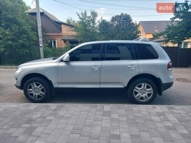 Серый Фольксваген Туарег, объемом двигателя 3.6 л и пробегом 224 тыс. км за 11300 $, фото 5 на Automoto.ua