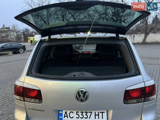 Сірий Фольксваген Туарег, об'ємом двигуна 3.6 л та пробігом 247 тис. км за 10950 $, фото 8 на Automoto.ua