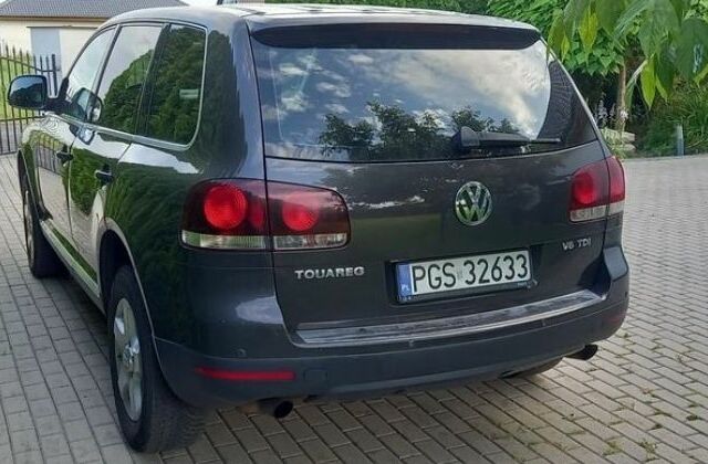 Сірий Фольксваген Туарег, об'ємом двигуна 0 л та пробігом 320 тис. км за 3500 $, фото 4 на Automoto.ua