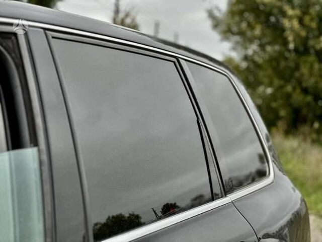 Серый Фольксваген Туарег, объемом двигателя 3 л и пробегом 391 тыс. км за 8115 $, фото 12 на Automoto.ua