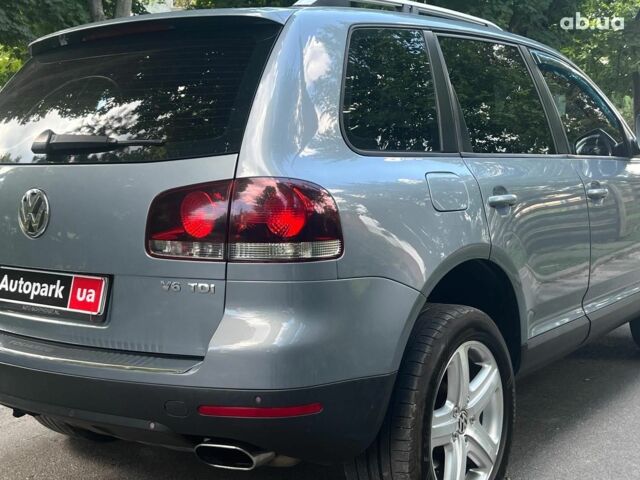 Сірий Фольксваген Туарег, об'ємом двигуна 3 л та пробігом 313 тис. км за 10990 $, фото 6 на Automoto.ua
