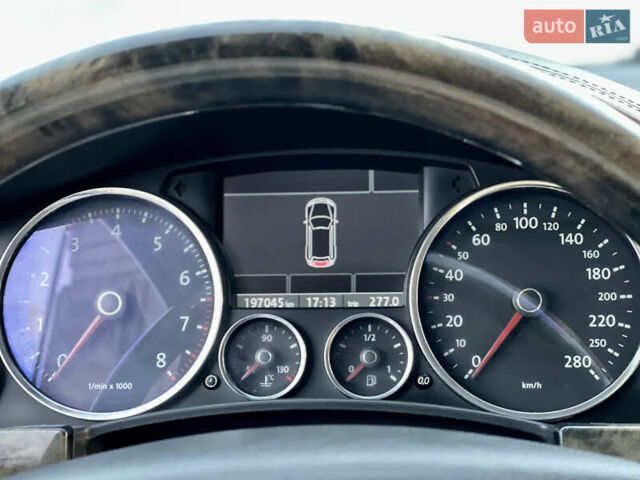 Сірий Фольксваген Туарег, об'ємом двигуна 3.6 л та пробігом 197 тис. км за 10700 $, фото 42 на Automoto.ua