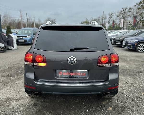 Сірий Фольксваген Туарег, об'ємом двигуна 2.97 л та пробігом 285 тис. км за 13400 $, фото 10 на Automoto.ua