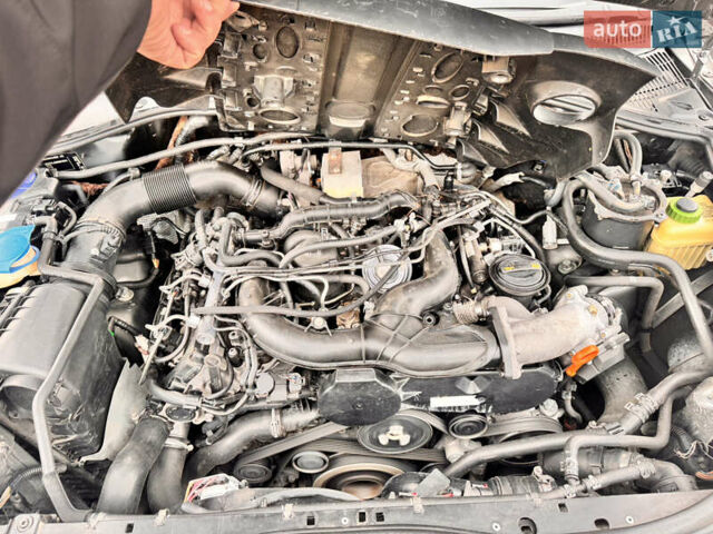 Серый Фольксваген Туарег, объемом двигателя 2.97 л и пробегом 264 тыс. км за 10500 $, фото 17 на Automoto.ua