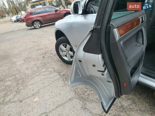 Серый Фольксваген Туарег, объемом двигателя 0 л и пробегом 250 тыс. км за 10199 $, фото 27 на Automoto.ua