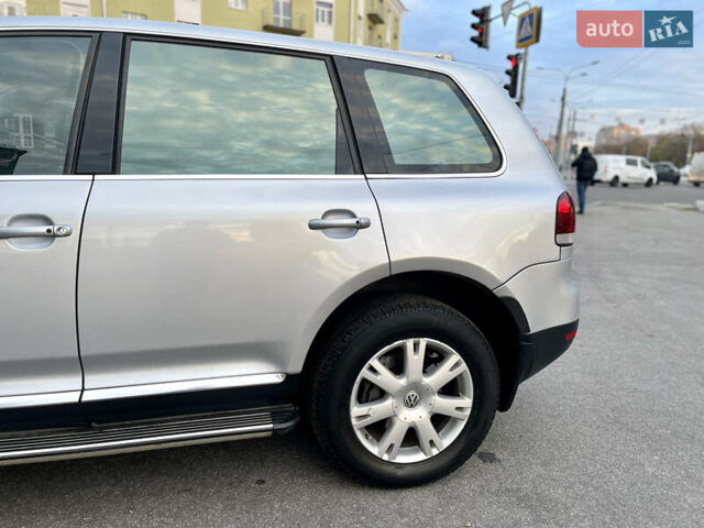 Сірий Фольксваген Туарег, об'ємом двигуна 3.6 л та пробігом 197 тис. км за 10700 $, фото 11 на Automoto.ua