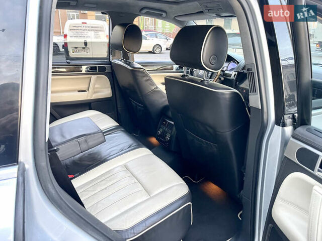 Сірий Фольксваген Туарег, об'ємом двигуна 3.6 л та пробігом 197 тис. км за 10700 $, фото 37 на Automoto.ua