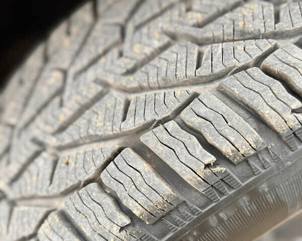 Серый Фольксваген Туарег, объемом двигателя 2.97 л и пробегом 264 тыс. км за 10500 $, фото 7 на Automoto.ua