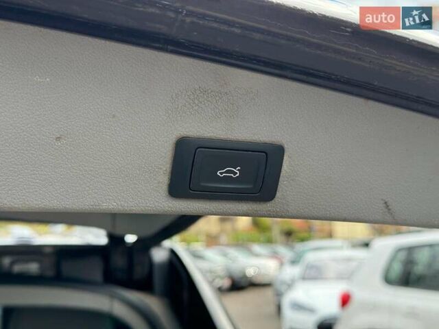 Серый Фольксваген Туарег, объемом двигателя 3 л и пробегом 400 тыс. км за 11890 $, фото 20 на Automoto.ua