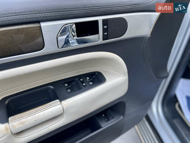 Сірий Фольксваген Туарег, об'ємом двигуна 3.6 л та пробігом 197 тис. км за 10700 $, фото 24 на Automoto.ua