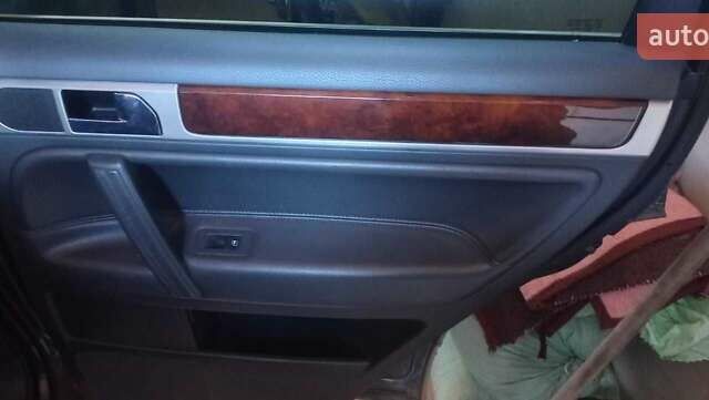 Сірий Фольксваген Туарег, об'ємом двигуна 3 л та пробігом 259 тис. км за 11734 $, фото 11 на Automoto.ua