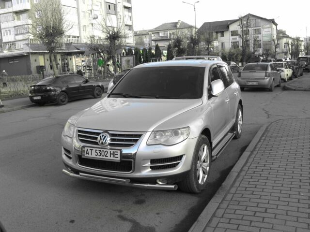 Сірий Фольксваген Туарег, об'ємом двигуна 3.6 л та пробігом 156 тис. км за 8500 $, фото 4 на Automoto.ua