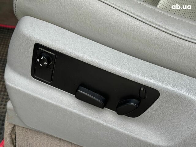 Серый Фольксваген Туарег, объемом двигателя 3 л и пробегом 400 тыс. км за 11890 $, фото 15 на Automoto.ua