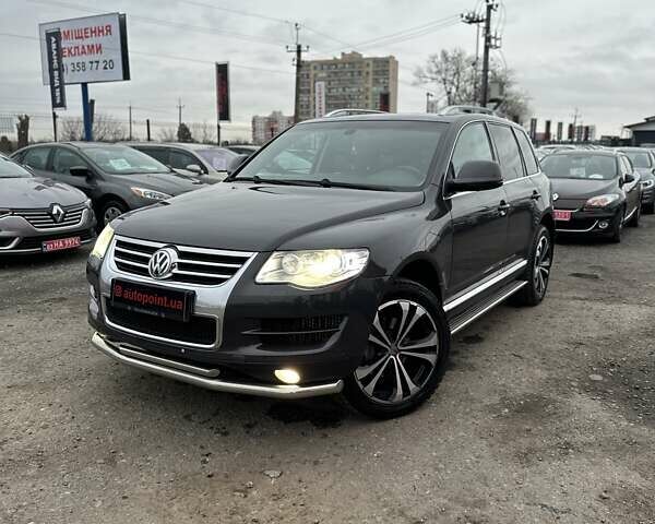 Сірий Фольксваген Туарег, об'ємом двигуна 2.97 л та пробігом 285 тис. км за 13400 $, фото 3 на Automoto.ua