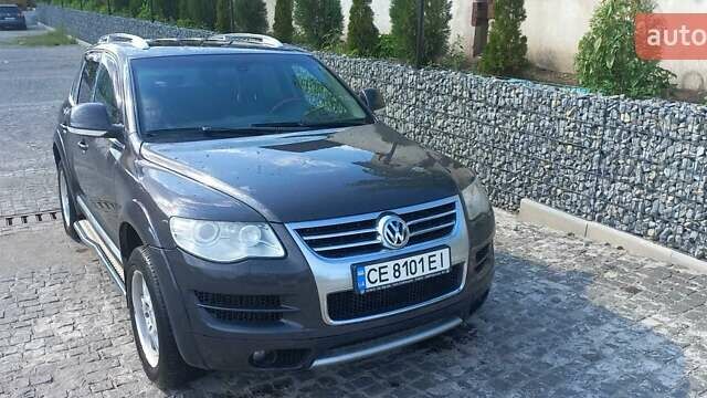 Сірий Фольксваген Туарег, об'ємом двигуна 3 л та пробігом 259 тис. км за 11734 $, фото 4 на Automoto.ua