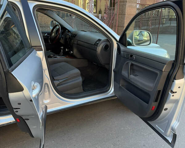 Фольксваген Туарег 2009 в Одессе на Automoto.ua Серый Фольксваген Туарег, объемом двигателя 2.5 л и пробегом 289 тыс. км за 8700 $, фото 19 на Automoto.ua