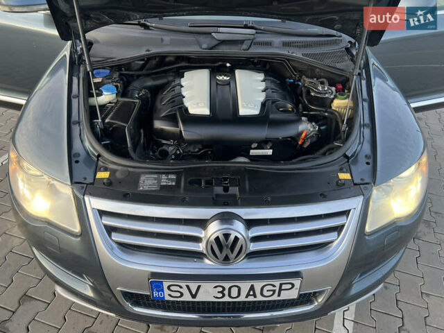 Серый Фольксваген Туарег, объемом двигателя 3 л и пробегом 260 тыс. км за 6599 $, фото 15 на Automoto.ua