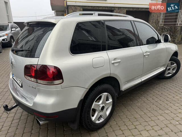 Серый Фольксваген Туарег, объемом двигателя 3 л и пробегом 369 тыс. км за 12500 $, фото 15 на Automoto.ua