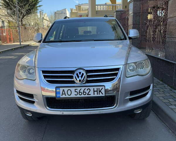 Фольксваген Туарег 2009 в Одессе на Automoto.ua Серый Фольксваген Туарег, объемом двигателя 2.5 л и пробегом 289 тыс. км за 8700 $, фото 9 на Automoto.ua