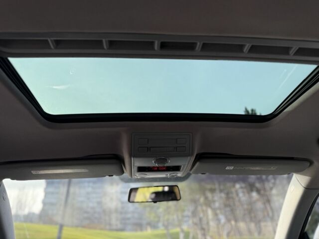 Серый Фольксваген Туарег, объемом двигателя 3 л и пробегом 157 тыс. км за 11500 $, фото 9 на Automoto.ua