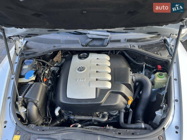 Фольксваген Туарег 2009 в Одессе на Automoto.ua Серый Фольксваген Туарег, объемом двигателя 2.5 л и пробегом 289 тыс. км за 8700 $, фото 26 на Automoto.ua