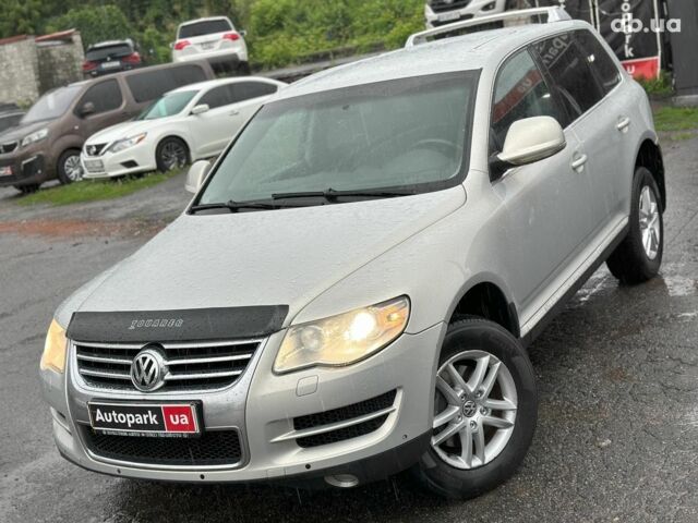 Сірий Фольксваген Туарег, об'ємом двигуна 3 л та пробігом 207 тис. км за 9500 $, фото 1 на Automoto.ua