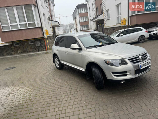 Серый Фольксваген Туарег, объемом двигателя 3 л и пробегом 369 тыс. км за 12500 $, фото 21 на Automoto.ua