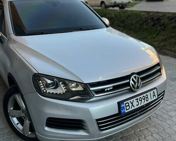 Серый Фольксваген Туарег, объемом двигателя 3 л и пробегом 317 тыс. км за 16499 $, фото 18 на Automoto.ua