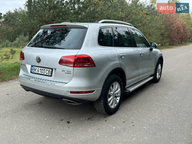 Серый Фольксваген Туарег, объемом двигателя 2.97 л и пробегом 360 тыс. км за 15300 $, фото 10 на Automoto.ua