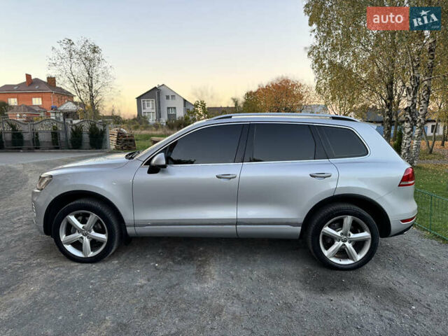 Фольксваген Туарег 2010 в Хмельницком на Automoto.ua Серый Фольксваген Туарег, объемом двигателя 2.97 л и пробегом 317 тыс. км за 15500 $, фото 5 на Automoto.ua